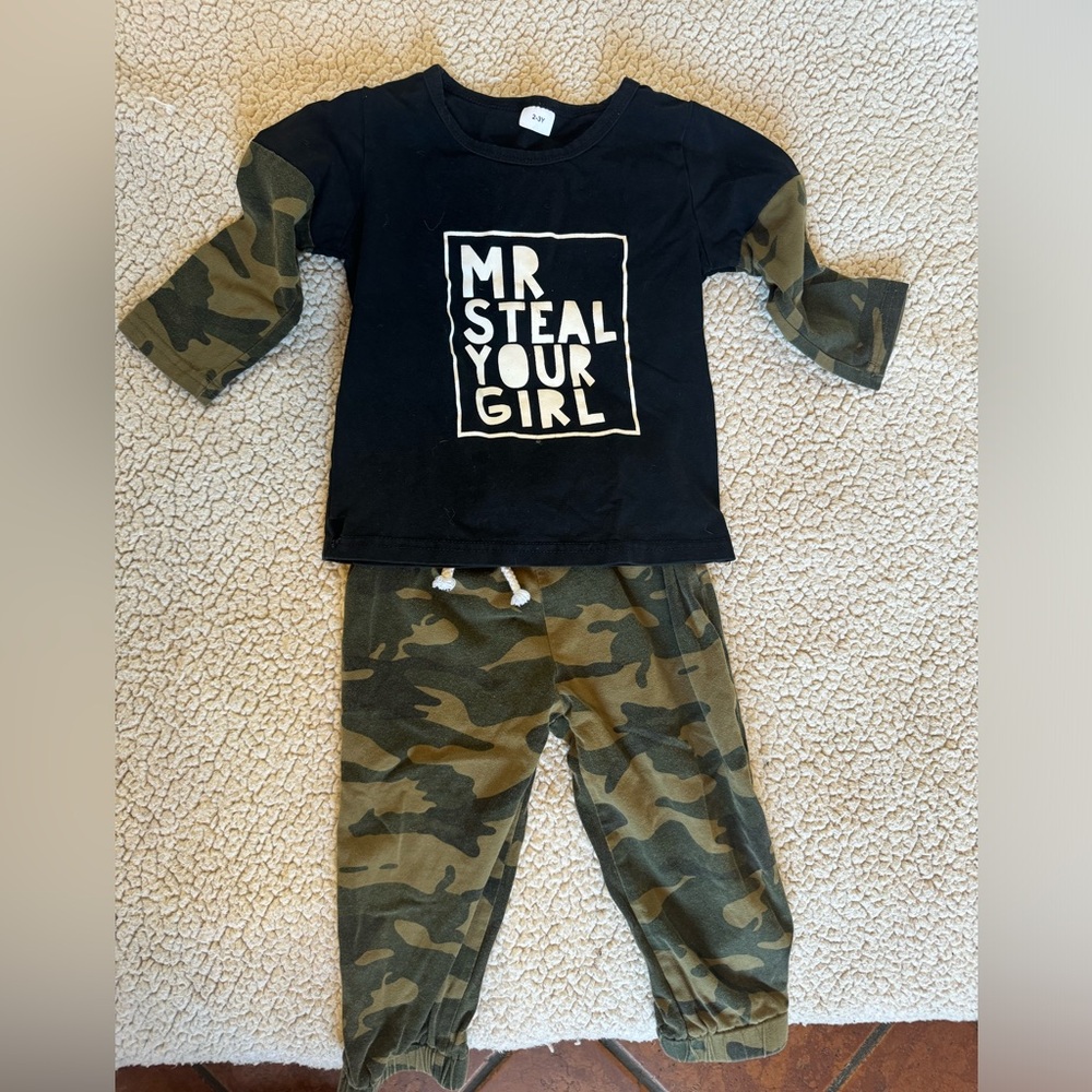 3t Toddler pant and shirt set